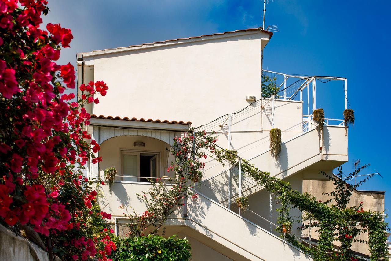 Reggine Holiday Apartments 상트아그넬로 외부 사진