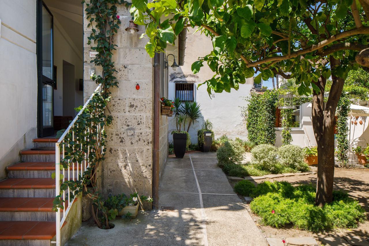 Reggine Holiday Apartments 상트아그넬로 외부 사진